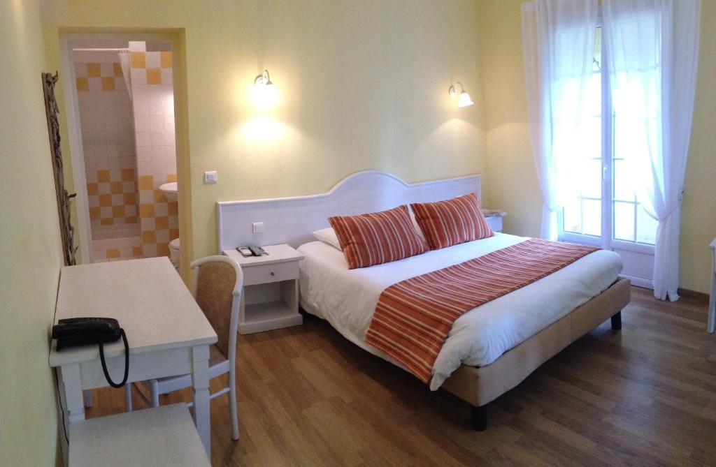 Auberge Les Oliviers Lucciana  Room photo